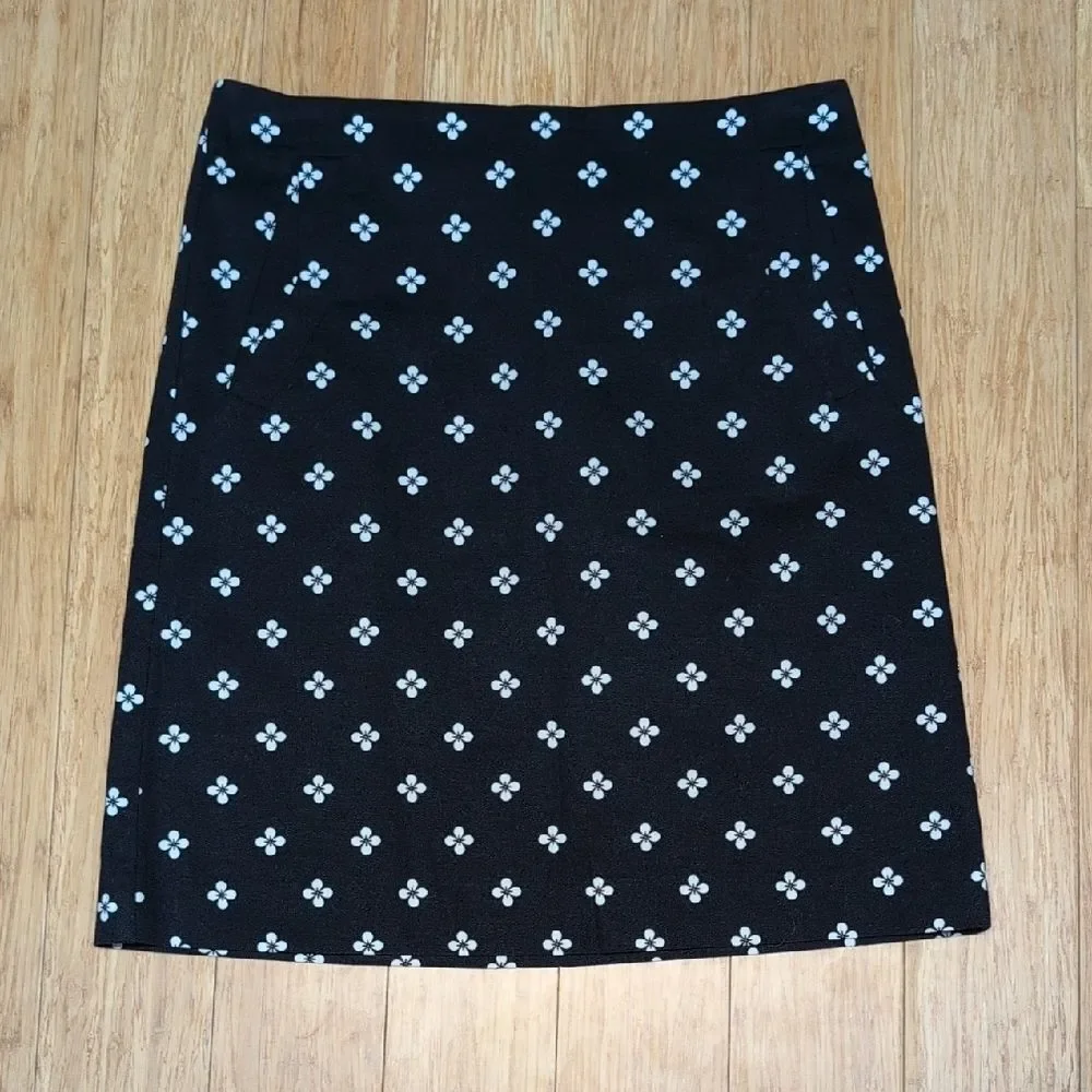 Ann Taylor Factory Blue and White Patterned Skirt Size 2